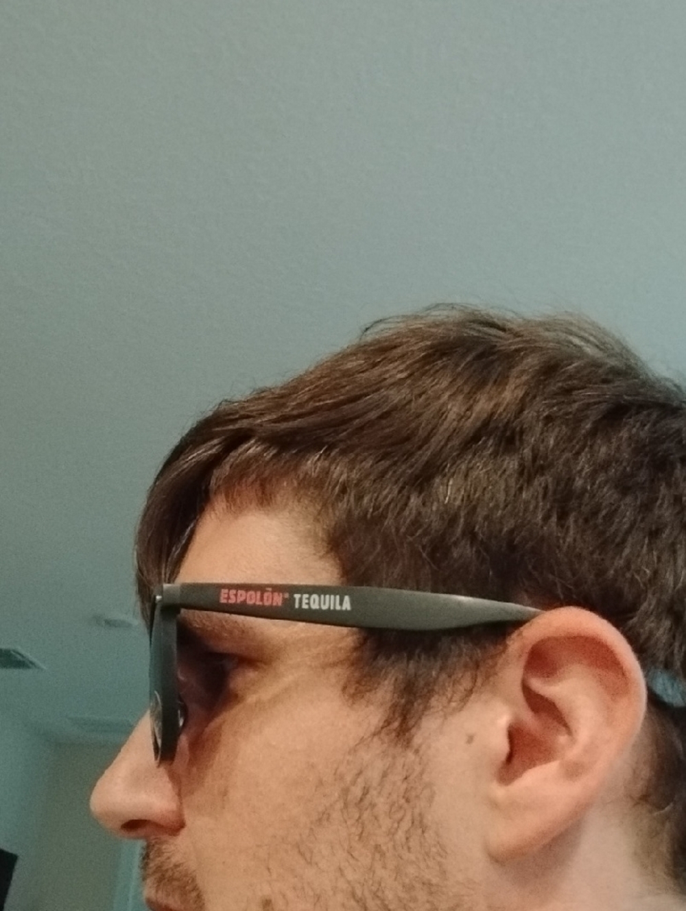 Round Black UV Sunglasses - Picture 9 of 10